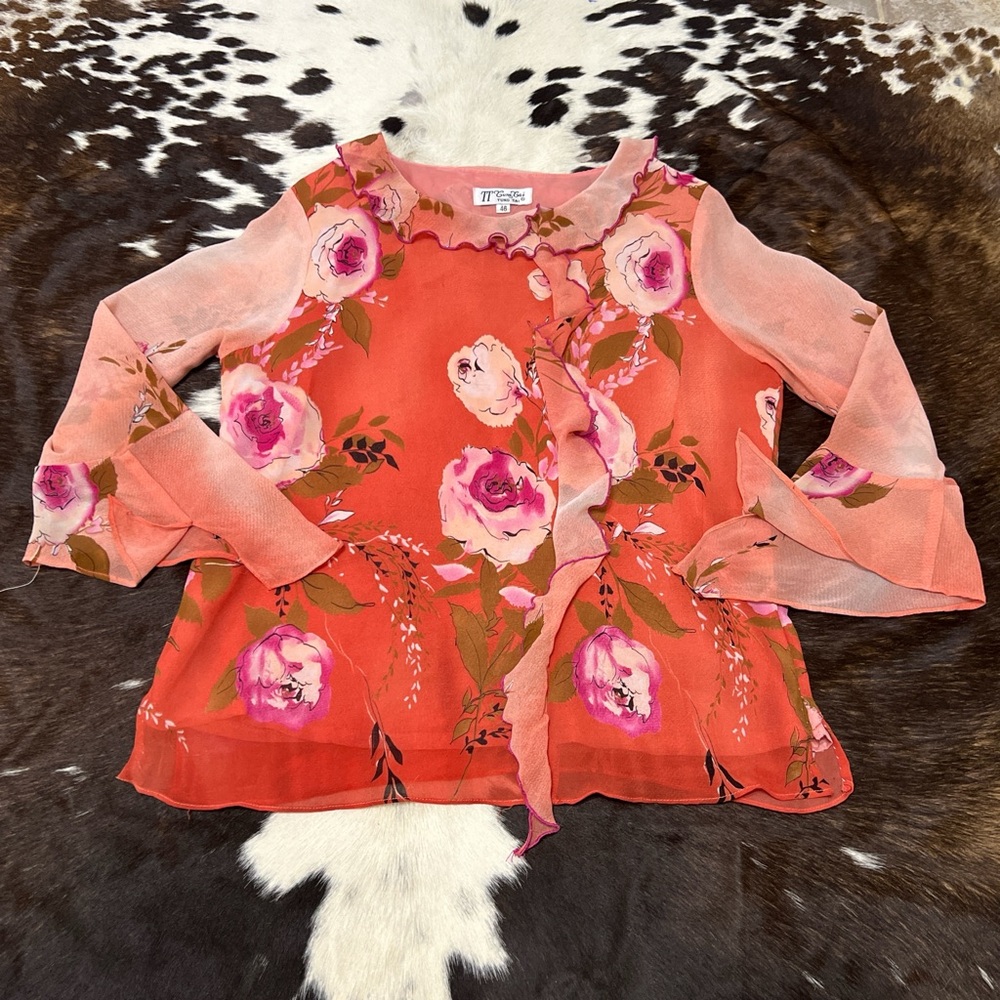 2000s/y2k Tung Tai two-tone Pink floral sheer blouse with ruffle detailing